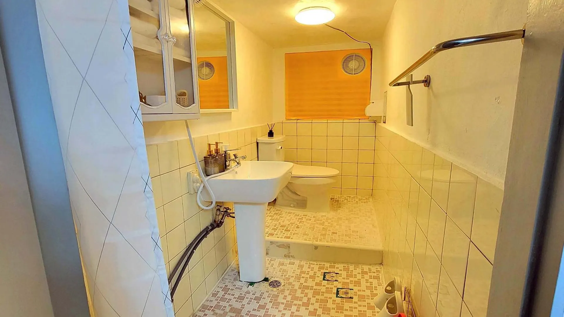 Villa Best, Private, 2Rooms, Gangnams,7Minutes, 4Persons Szöul